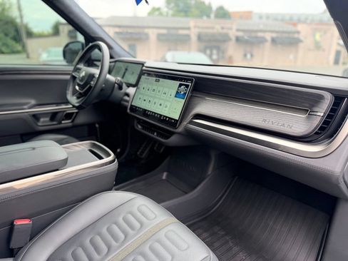 Used 2023 Rivian R1T Launch Edition AWD/4WD image 23