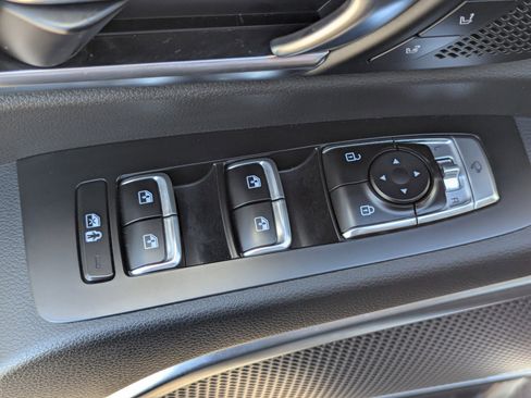 Certified 2022 Kia Telluride SX w/ SX Prestige Package image 22