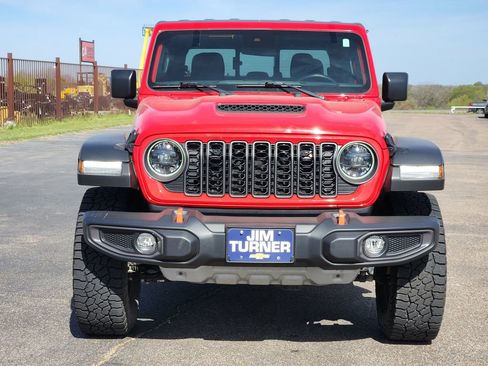 Used 2024 Jeep Gladiator Mojave w/ Safety Group image 2