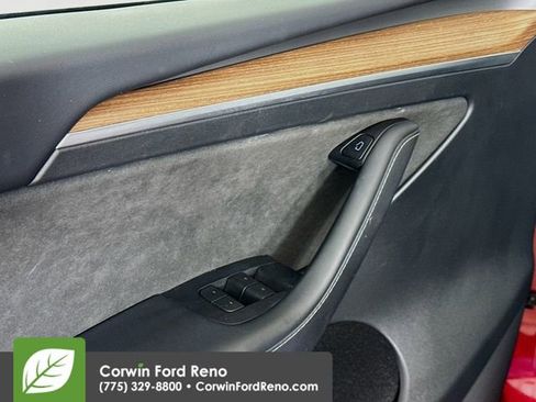 Used 2024 Tesla Model Y Long Range image 17