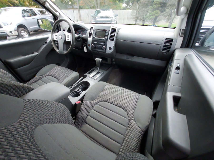 Used 2017 Nissan Frontier SV RWD image 11