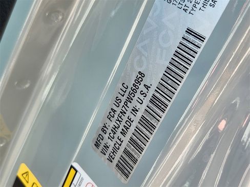 Used 2023 Jeep Wrangler Unlimited Rubicon w/ Xtreme 35 Tire Package image 30