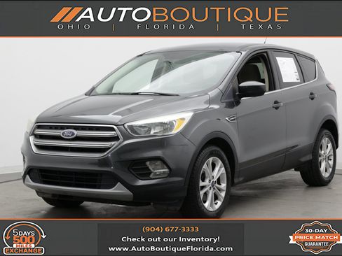 Used 2017 Ford Escape SE FWD image 1