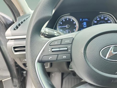 Used 2023 Hyundai Sonata SE w/ Preferred Accessory Package FWD image 13