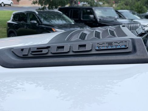 Used 2021 RAM 1500 Limited w/ Night Edition RWD image 8