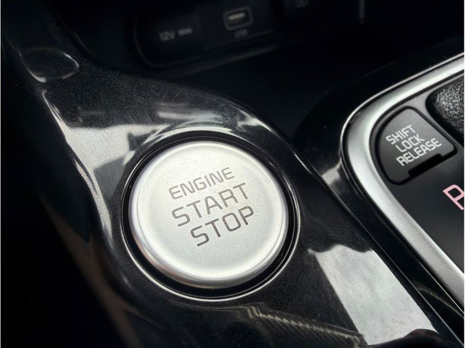 Used 2022 Kia Soul EX FWD image 19