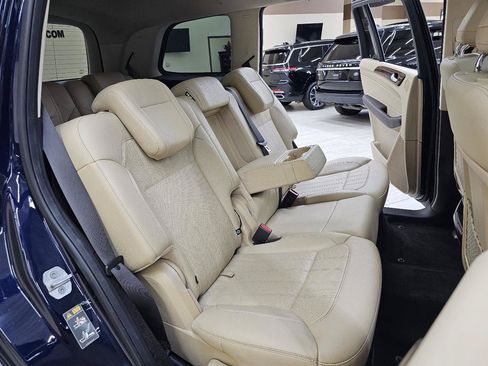 Used 2017 Mercedes-Benz GLS 450 4MATIC w/ Premium Package image 24