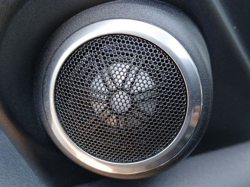 Used 2018 Land Rover Range Rover Long Wheelbase Supercharged image 12