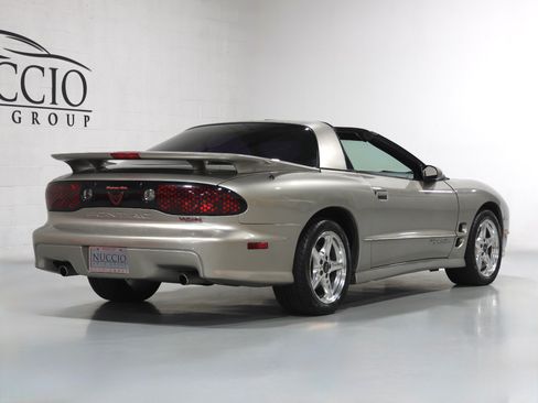 Used 2000 Pontiac Firebird Formula RWD image 11