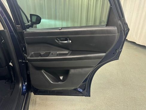 Used 2023 Nissan Pathfinder Platinum w/ Cargo Package image 27