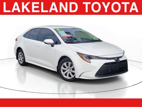 Certified 2024 Toyota Corolla LE FWD image 1