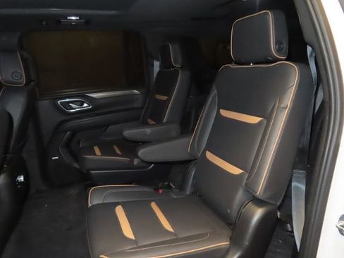 Used 2023 GMC Yukon XL AT4 image 19