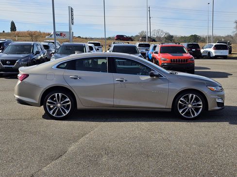 Used 2024 Chevrolet Malibu LT image 7