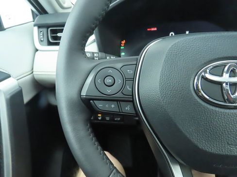 Used 2024 Toyota RAV4 Limited image 11