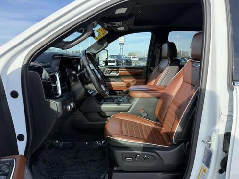 Certified 2024 GMC Sierra 3500 Denali Ultimate image 11