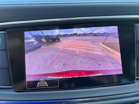 Used 2020 Buick Enclave Essence image 23