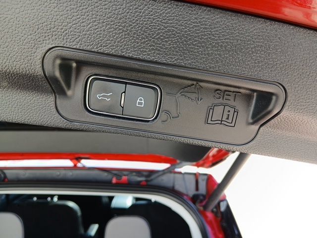 Used 2023 Ford Explorer Limited w/ Equipment Group 301A AWD/4WD image 21