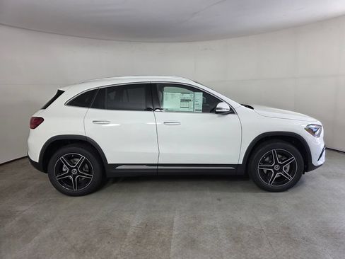 New 2026 Mercedes-Benz GLA 250 4MATIC image 3