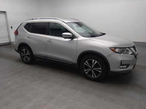 Used 2018 Nissan Rogue SL FWD image 11