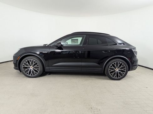 New 2026 Porsche Macan Electric RWD image 2