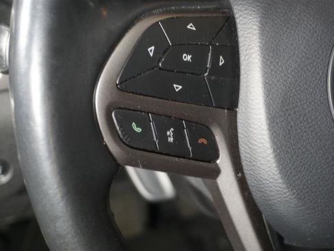 Used 2020 Jeep Cherokee Limited image 13