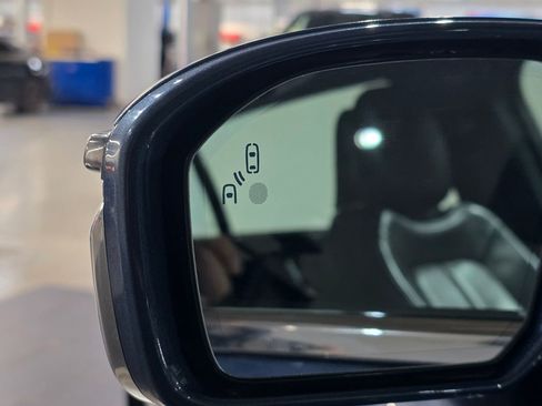 Used 2018 Lincoln Continental Reserve image 17