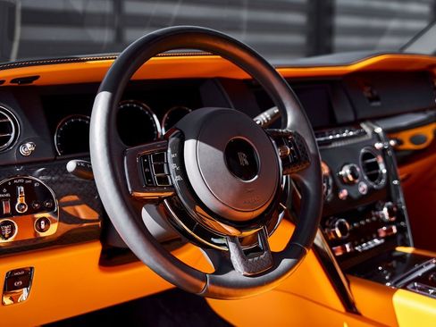 Used 2024 Rolls-Royce Cullinan Black Badge image 42