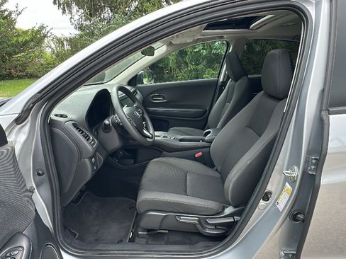 Used 2019 Honda HR-V EX image 13