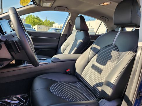 Used 2024 Toyota Camry SE FWD image 10