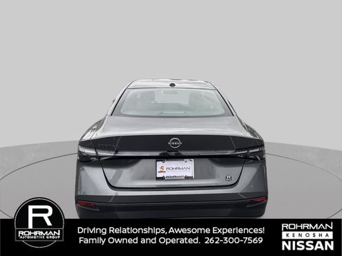 Used 2026 Nissan Sentra SV w/ SV Convenience Package FWD image 5