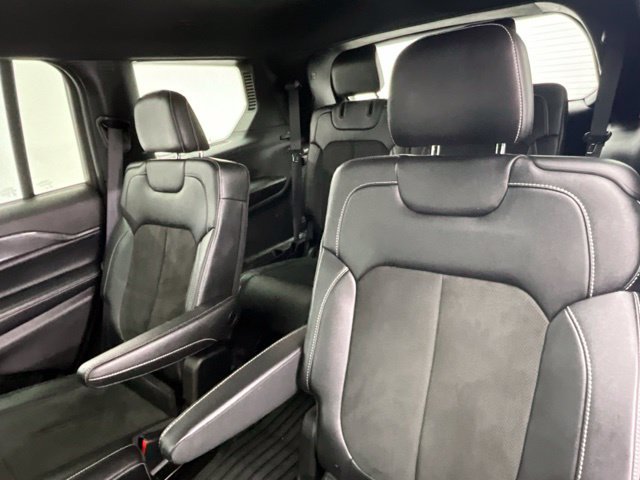 Used 2022 Jeep Grand Cherokee L Laredo AWD/4WD image 8
