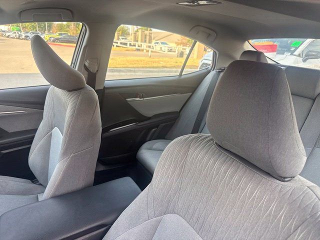 Used 2025 Toyota Camry LE w/ Convenience Package FWD image 9