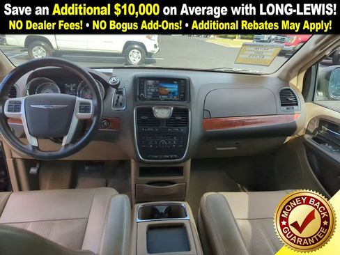 Used 2015 Chrysler Town & Country Touring-L w/ Driver Convenience Group image 14