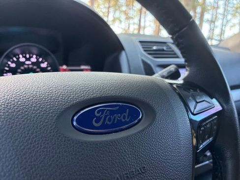 Used 2018 Ford Explorer XLT w/ Equipment Group 201A image 28