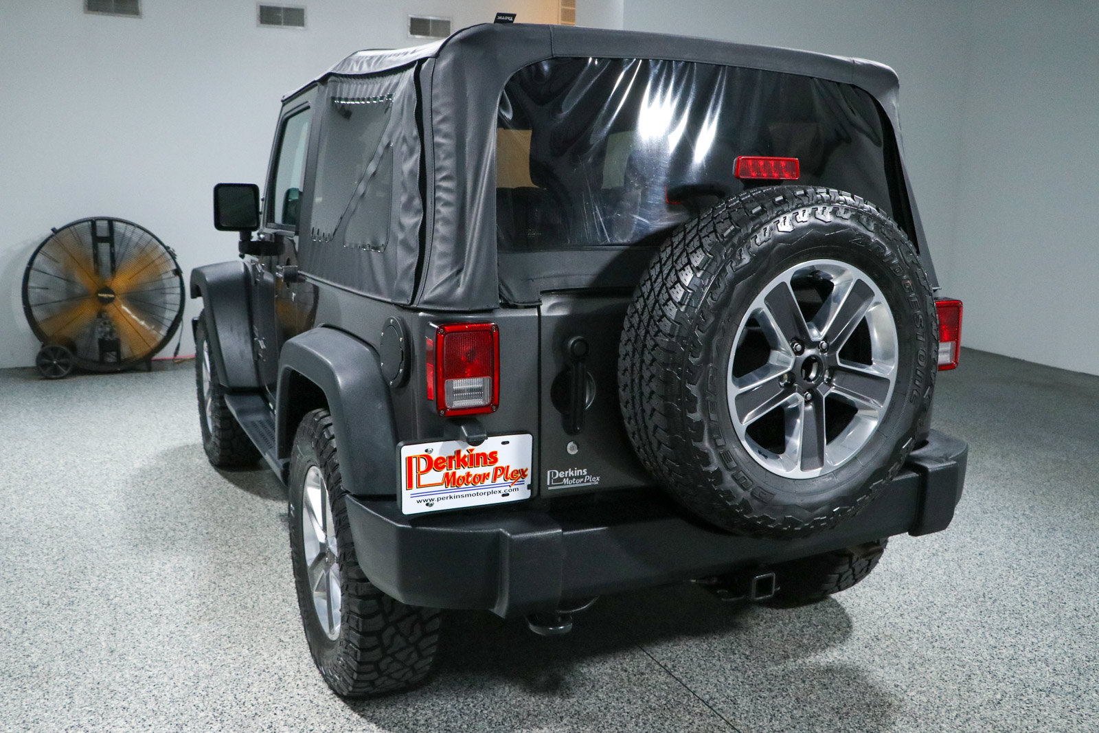 Used 2018 Jeep Wrangler Sport AWD/4WD image 9
