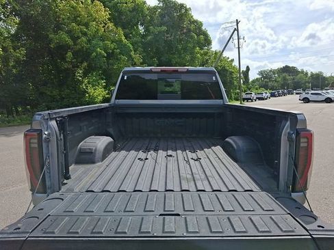 Used 2025 GMC Sierra 2500 AT4X AWD/4WD image 38