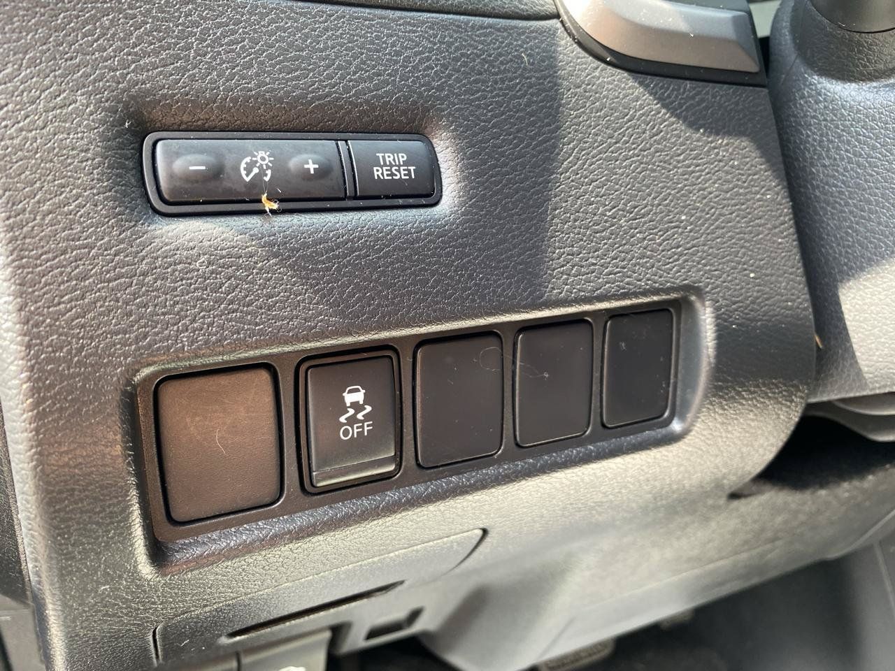 Used 2019 Nissan Murano S AWD/4WD image 16