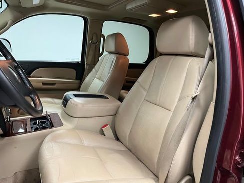 Used 2008 Chevrolet Tahoe LTZ w/ LTZ Preferred Equipment Group AWD/4WD image 22
