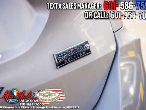 Used 2019 Nissan Rogue S w/ Special Edition Package FWD image 6