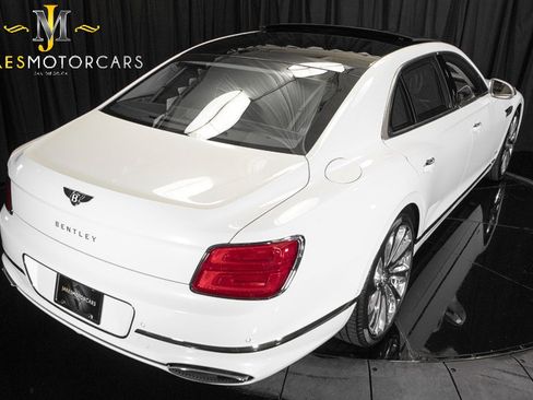 Used 2022 Bentley Flying Spur W12 AWD/4WD image 14