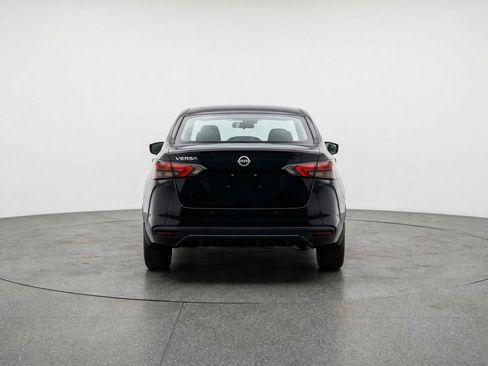 Used 2025 Nissan Versa SV FWD image 7