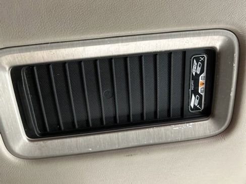 Used 2020 GMC Yukon Denali w/ Denali Premium Package image 20