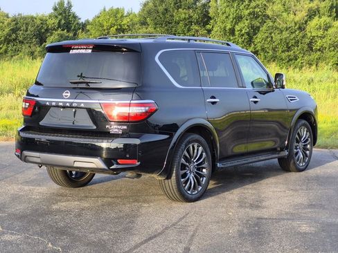 Used 2024 Nissan Armada Platinum w/ Captain's Chairs Package RWD image 6