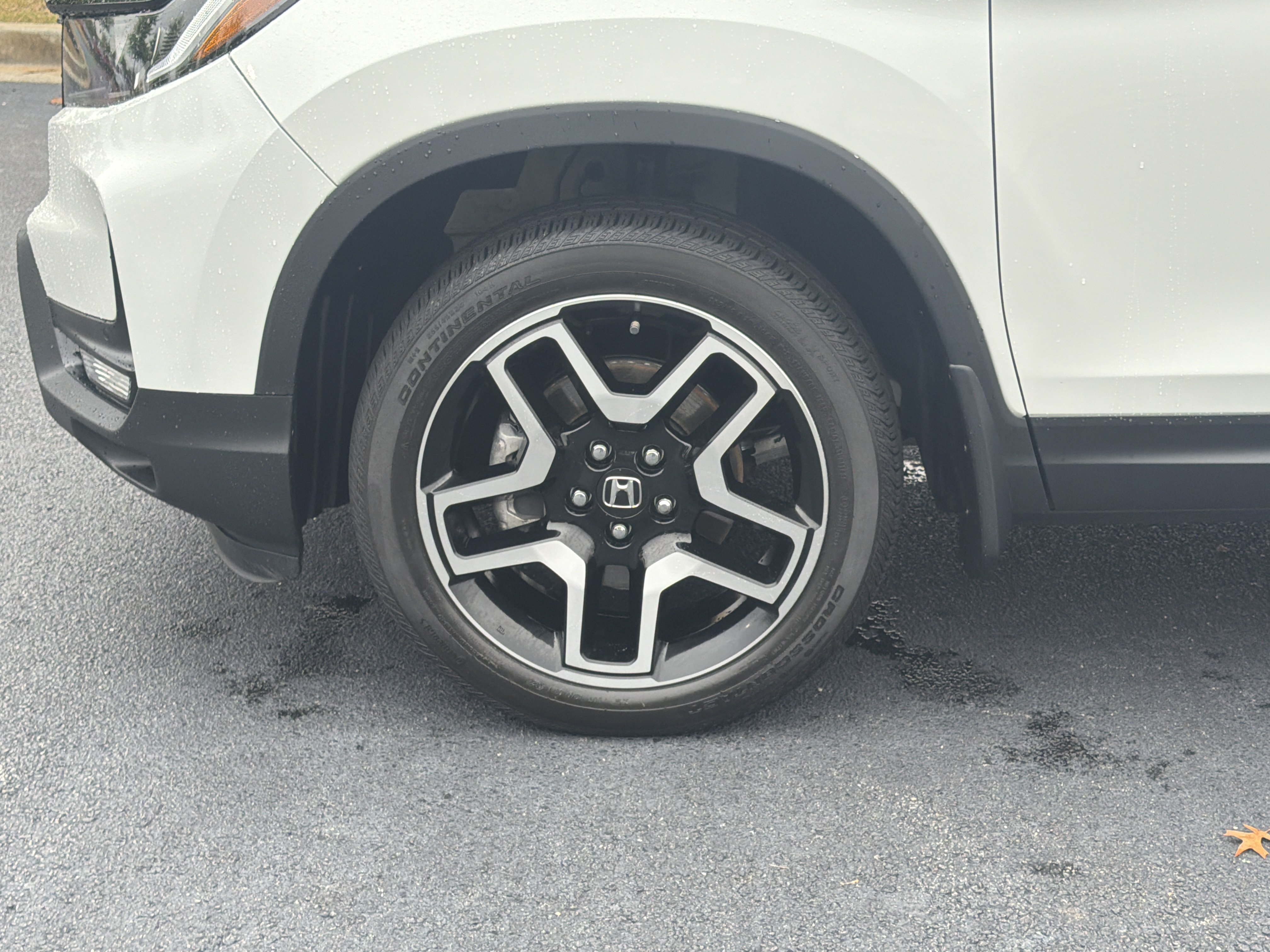 Certified 2023 Honda Passport Elite image 32