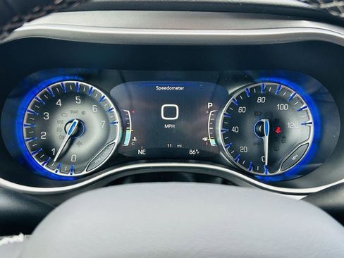 New 2026 Chrysler Voyager LX image 20