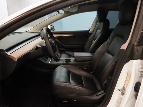 Used 2021 Tesla Model 3 Standard Range Plus image 6