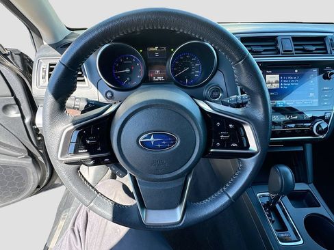Used 2019 Subaru Outback 2.5i Limited AWD/4WD image 7