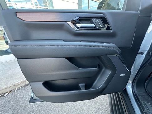 New 2026 GMC Yukon XL Denali w/ Sun & Power Step Package image 13