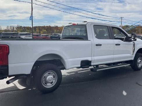 Used 2024 Ford F250 XL image 9