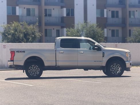 Used 2017 Ford F350 Lariat w/ Lariat Ultimate Package AWD/4WD image 2